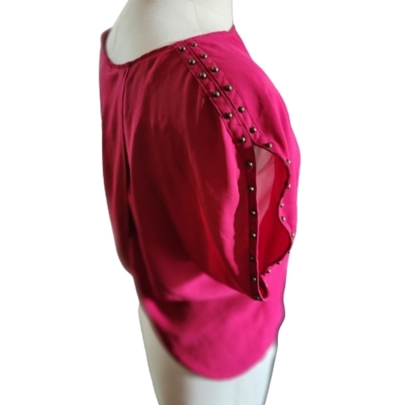 Forever 21 short sleeves blouse brass pearls detail color pink size medium - Picture 3 of 6